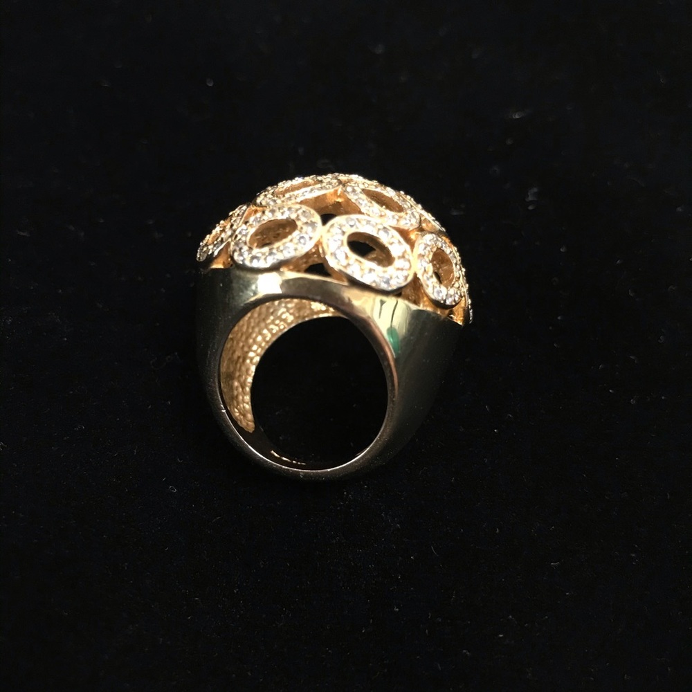 Large Ring - Picture 5 of 5